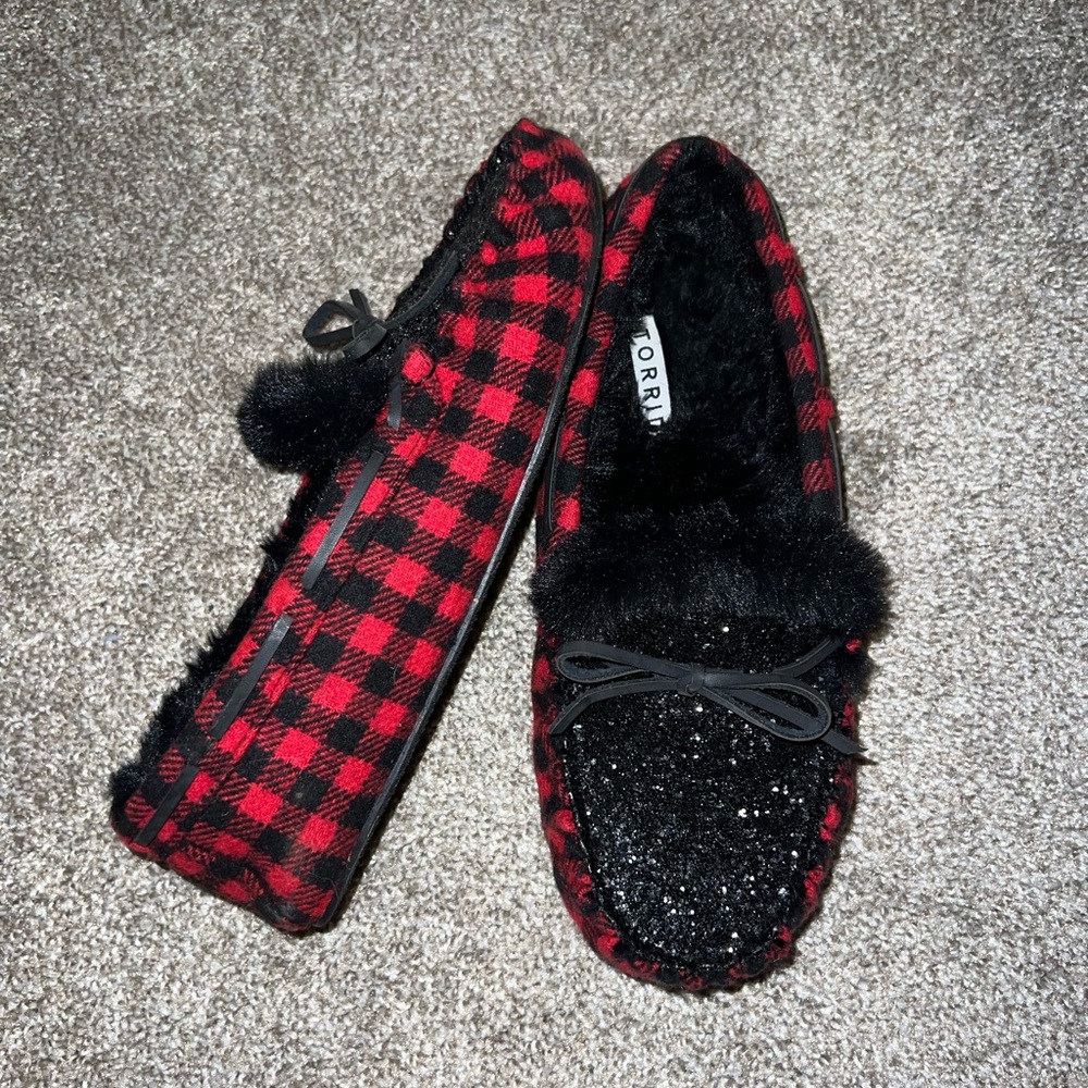 Torrid Faux Fur Slippers - Picture 3 of 8